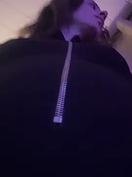 greedybratt online show from March 19, 2026, 4:49 am