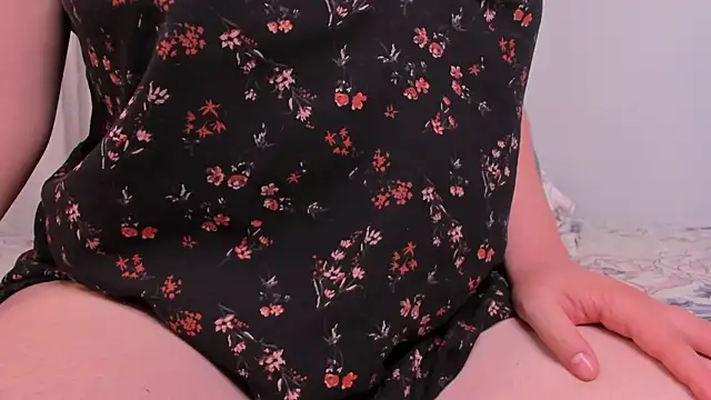 orchide  online show from February 3, 2025, 2:03 am