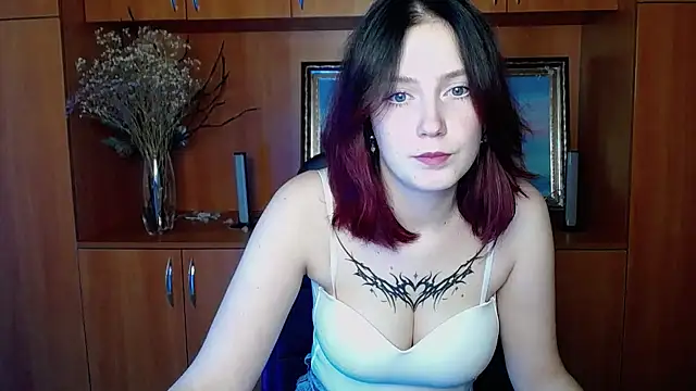 BlueberryDi online show from October 26, 2025, 7:03 am