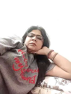 Snapshot of Husnpari20 chatting on January 6, 2025, 6:10 pm Husnpari20 online show from January 6, 2025, 6:10 pm