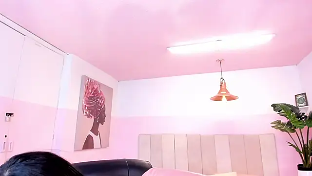 Red lady online show from January 12, 2025, 4:52 am