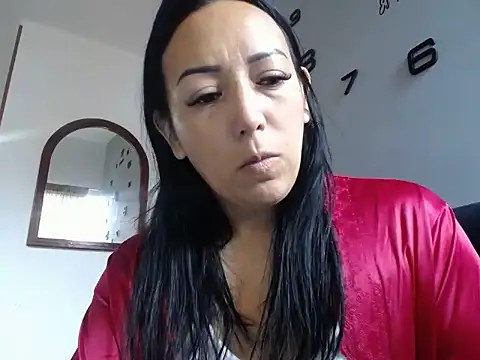 Snapshot of Laura_martin_ chatting on May 6, 2026, 11:15 am Laura martin online show from May 6, 2026, 11:15 am