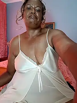Snapshot of TALLNSEXY48 chatting on February 25, 2025, 7:52 am TALLNSEXY48 online show from February 25, 2025, 7:52 am