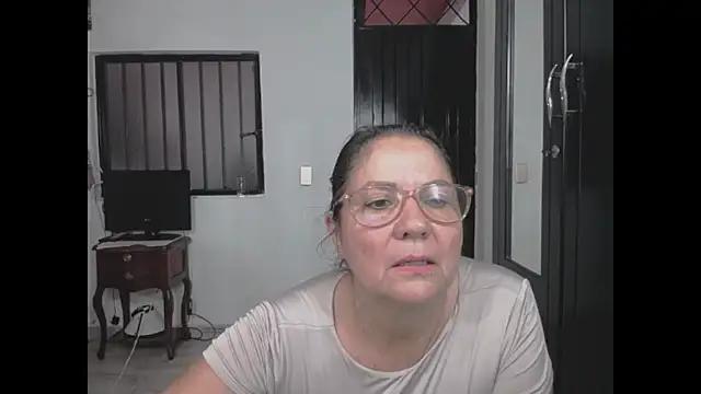 Snapshot of Stepmom_slut_50 chatting on February 19, 2026, 7:21 pm Stepmom slut 50 online show from February 19, 2026, 7:21 pm