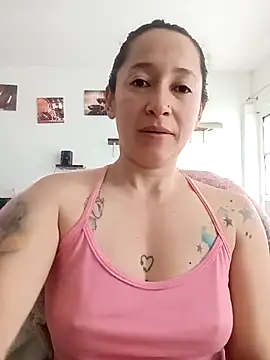 emilypoppy3 online show from April 5, 2026, 1:08 pm