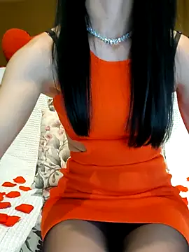 Snapshot of Melody87 chatting on February 13, 2026, 9:33 pm Melody87 online show from February 13, 2026, 9:33 pm