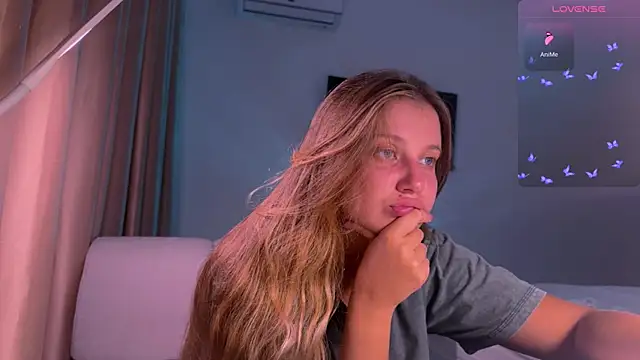 Femdom Lola online show from July 9, 2026, 2:10 pm