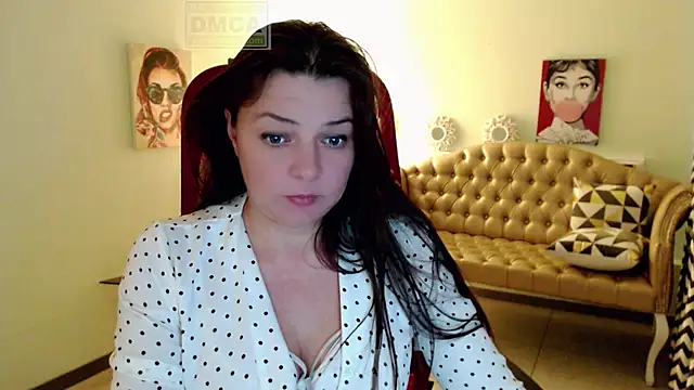 Lily flower7 online show from December 5, 2024, 10:44 am