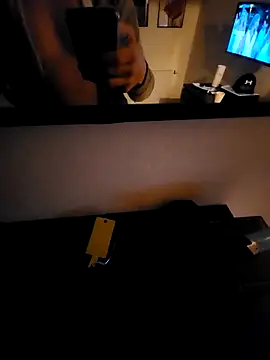 Guitccch online show from November 22, 2025, 5:39 am