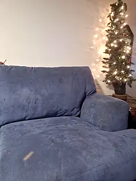 samone9 online show from December 15, 2024, 2:48 pm