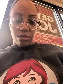 samone9 online show from January 11, 2026, 6:46 pm