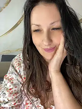 Katie-n online show from August 4, 2026, 7:44 am