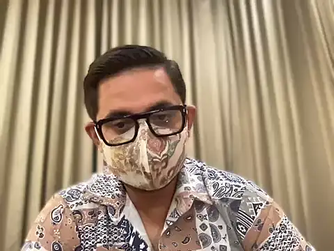 slavekinky001 online show from April 8, 2026, 7:36 pm