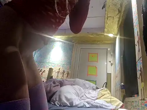 Toptransluder online show from February 2, 2026, 1:04 am