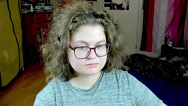 Sashy Way online show from October 10, 2025, 8:19 pm