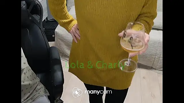 lolacharlyxh online show from November 22, 2025, 9:58 pm