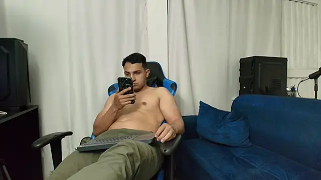 hott dicks online show from July 14, 2026, 1:41 am