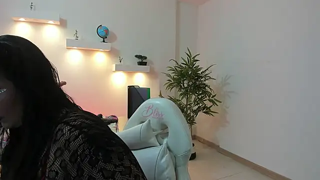 martina foxy  online show from November 1, 2025, 12:07 pm