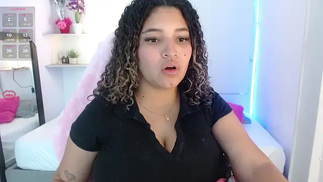 Julia Boobs online show from October 17, 2025, 12:19 pm