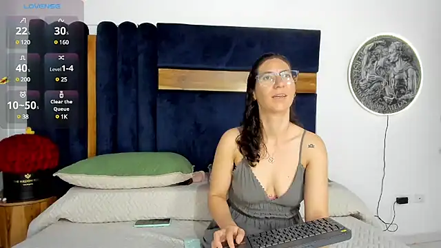 Andromeda-jade online show from December 16, 2024, 5:17 am