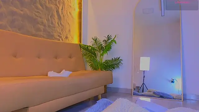 Isa  Blanc online show from January 9, 2026, 3:09 am