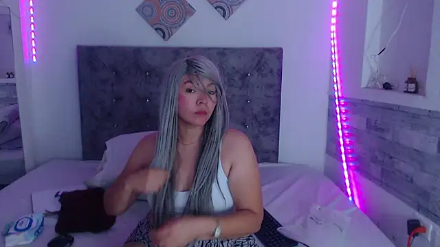 Snapshot of Cuckold_lover69 chatting on April 24, 2026, 3:09 am Cuckold lover69 online show from April 24, 2026, 3:09 am