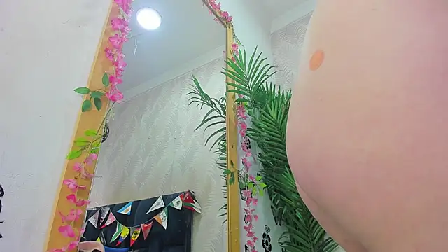 Ammy Connor1 online show from July 9, 2026, 7:29 pm