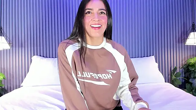 MaluDiaz online show from December 2, 2025, 5:08 pm