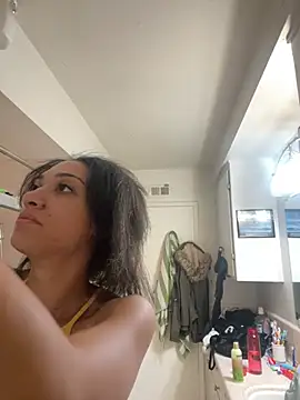 Snapshot of starrynikki chatting on December 18, 2024, 7:47 am starrynikki online show from December 18, 2024, 7:47 am