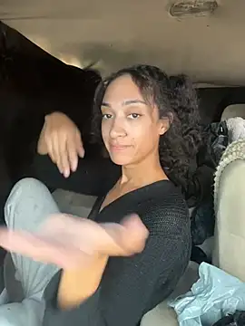 Snapshot of starrynikki chatting on December 19, 2024, 6:45 pm starrynikki online show from December 19, 2024, 6:45 pm