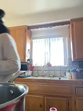 Snapshot of starrynikki chatting on January 5, 2025, 6:35 pm starrynikki online show from January 5, 2025, 6:35 pm