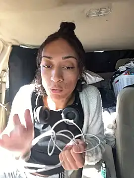 Snapshot of starrynikki chatting on January 12, 2025, 6:59 pm starrynikki online show from January 12, 2025, 6:59 pm