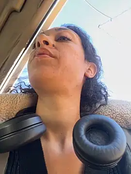 Snapshot of starrynikki chatting on January 13, 2025, 5:33 pm starrynikki online show from January 13, 2025, 5:33 pm