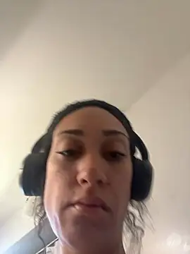 Snapshot of starrynikki chatting on January 14, 2025, 7:43 pm starrynikki online show from January 14, 2025, 7:43 pm