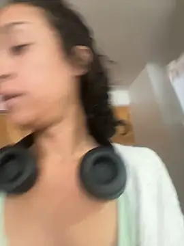 Snapshot of starrynikki chatting on January 25, 2025, 8:31 pm starrynikki online show from January 25, 2025, 8:31 pm