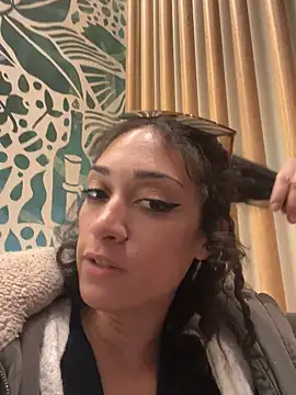 Snapshot of starrynikki chatting on January 28, 2025, 2:31 pm starrynikki online show from January 28, 2025, 2:31 pm