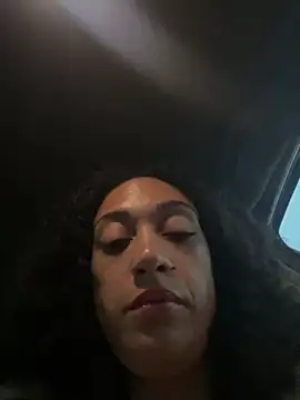 Snapshot of starrynikki chatting on February 7, 2025, 2:37 pm starrynikki online show from February 7, 2025, 2:37 pm