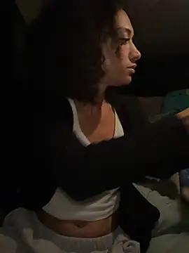 Snapshot of starrynikki chatting on February 26, 2025, 9:53 am starrynikki online show from February 26, 2025, 9:53 am