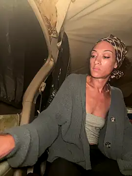 Snapshot of starrynikki chatting on October 7, 2025, 3:04 am starrynikki online show from October 7, 2025, 3:04 am