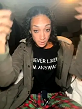 Snapshot of starrynikki chatting on October 28, 2025, 1:03 pm starrynikki online show from October 28, 2025, 1:03 pm