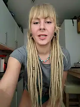 Snapshot of Jenna-Lia chatting on December 15, 2024, 8:30 am Jenna-Lia online show from December 15, 2024, 8:30 am