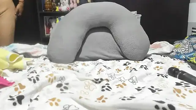 katty squirt08 online show from April 18, 2026, 7:40 pm