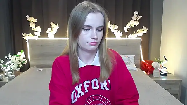 MargaritaKiss online show from April 14, 2026, 6:36 pm