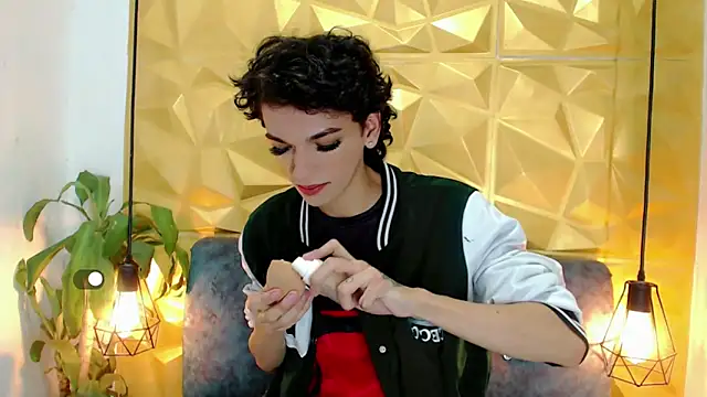 Snapshot of SexyJuliii21 chatting on January 23, 2025, 4:09 am SexyJuliii21 online show from January 23, 2025, 4:09 am