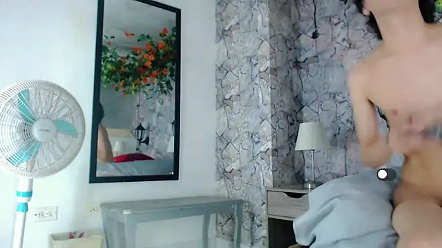 Snapshot of SexyJuliii21 chatting on February 4, 2025, 12:00 pm SexyJuliii21 online show from February 4, 2025, 12:00 pm