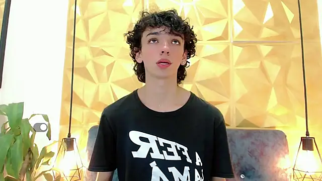 Snapshot of SexyJuliii21 chatting on February 22, 2025, 10:42 pm SexyJuliii21 online show from February 22, 2025, 10:42 pm