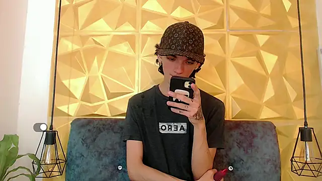 Snapshot of SexyJuliii21 chatting on March 2, 2025, 3:45 am SexyJuliii21 online show from March 2, 2025, 3:45 am