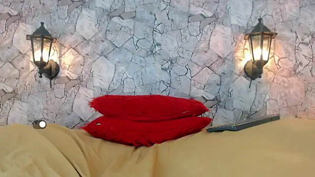 Snapshot of SexyJuliii21 chatting on March 7, 2025, 12:48 am SexyJuliii21 online show from March 7, 2025, 12:48 am