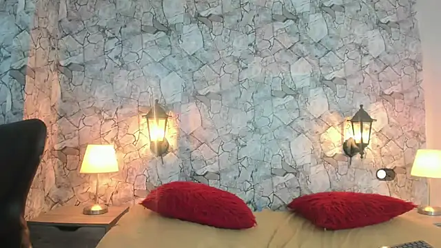 Snapshot of SexyJuliii21 chatting on March 13, 2025, 5:33 am SexyJuliii21 online show from March 13, 2025, 5:33 am