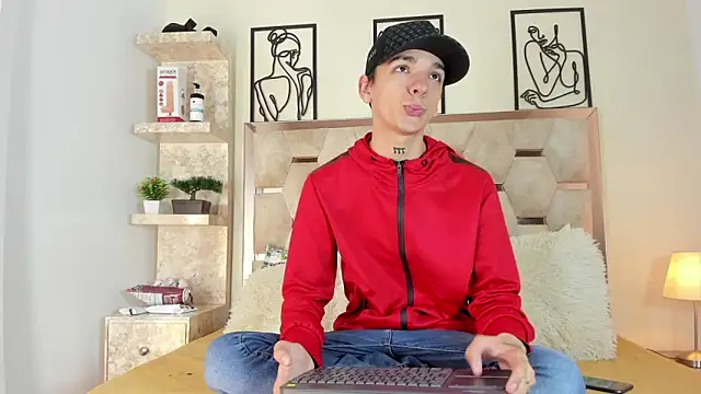 Snapshot of SexyJuliii21 chatting on September 19, 2025, 10:10 pm SexyJuliii21 online show from September 19, 2025, 10:10 pm